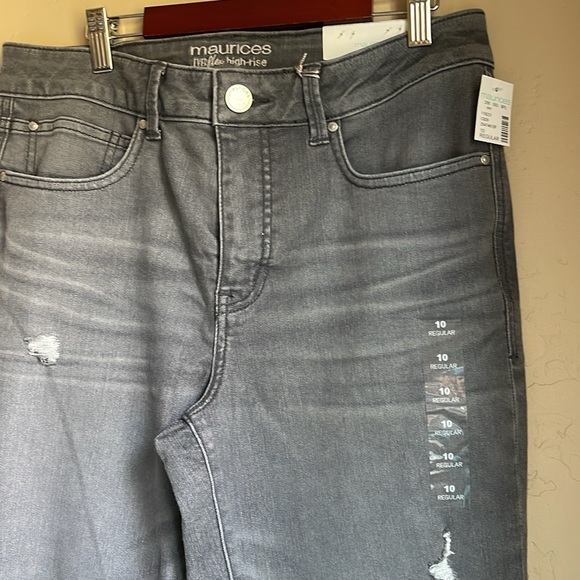 NWT Maurices Everflex Super Skinny High Rise Distressed Denim Jeans 10 Regular - Picture 2 of 11